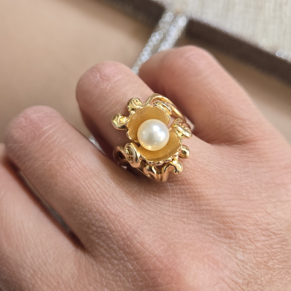 Vintage 14k Gold Clam Shell Pearl Ring